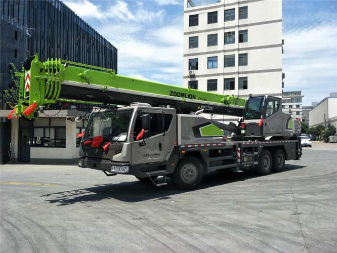 弥勒市随车吊师傅告诉你租赁随车吊车如何区分吨位