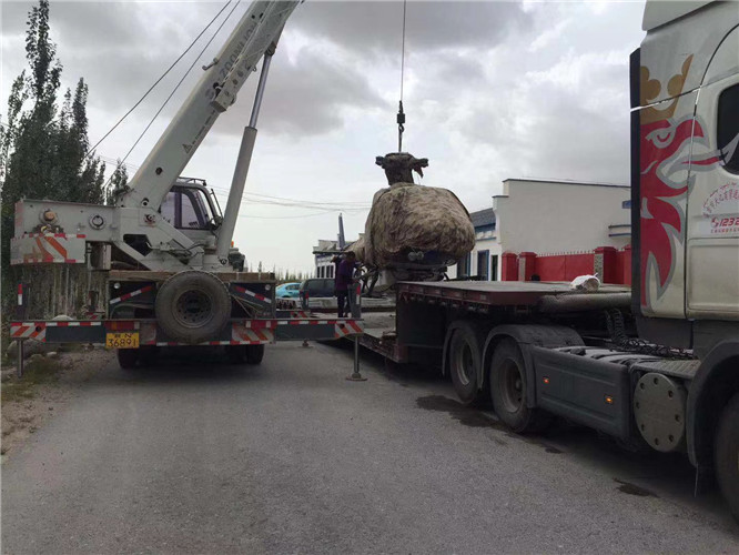 弥勒市狭窄场地（如小区、车间）适合用哪种吊车？